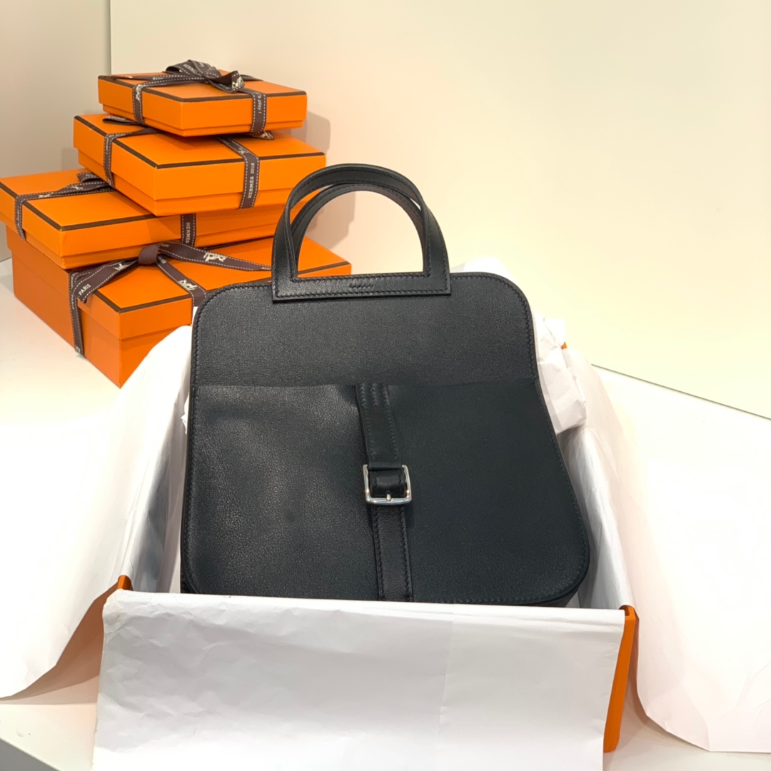 Hermes mini Halzan22CM 爱马仕黑色进口Swift牛皮手提斜挎包包 银扣