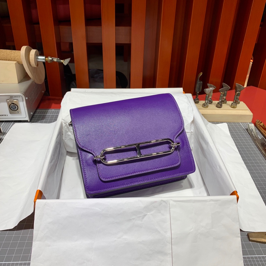现货 Hermes Roulis19CM 爱马仕梦幻紫Swift牛皮猪鼻子包 银扣