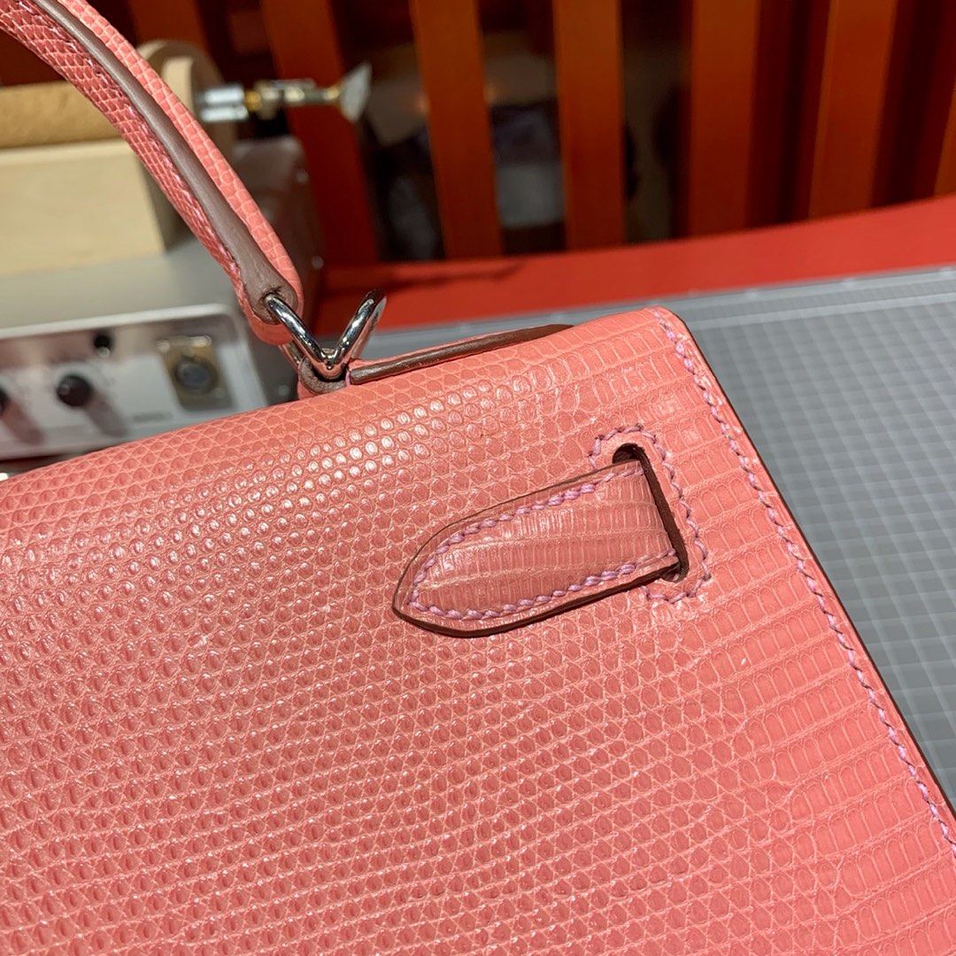 爱马仕蜥蜴皮凯莉包 Hermes Kelly28CM 奶昔粉进口蜥蜴皮 银扣