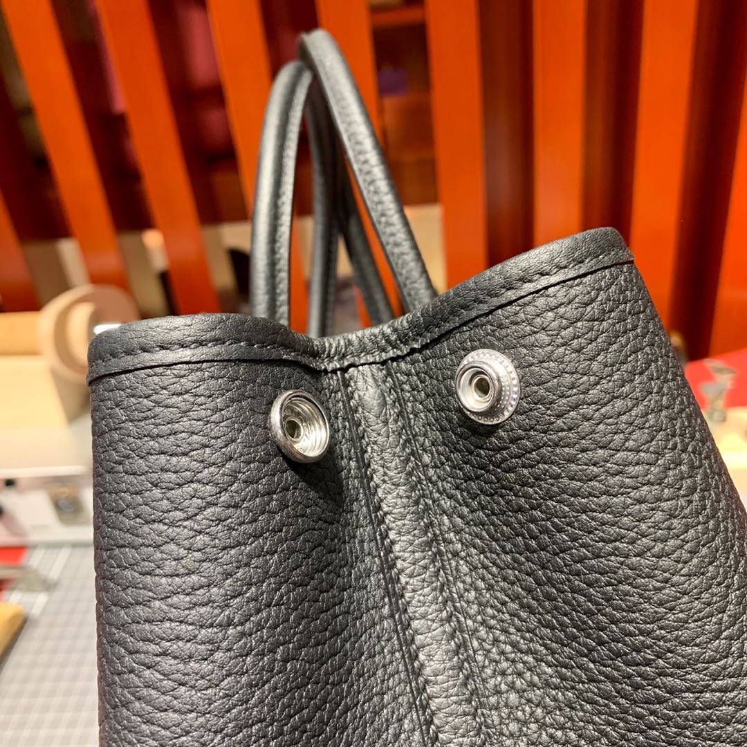 爱马仕花园包价格 Hermes Garden Party30CM 89黑色Negonda皮 银扣