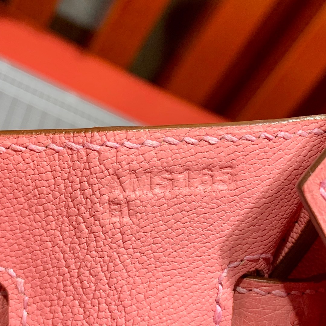 Hermes包包货源 爱马仕顶级KK鸵鸟皮铂金包Birkin30cm 1Q奶昔粉 银扣