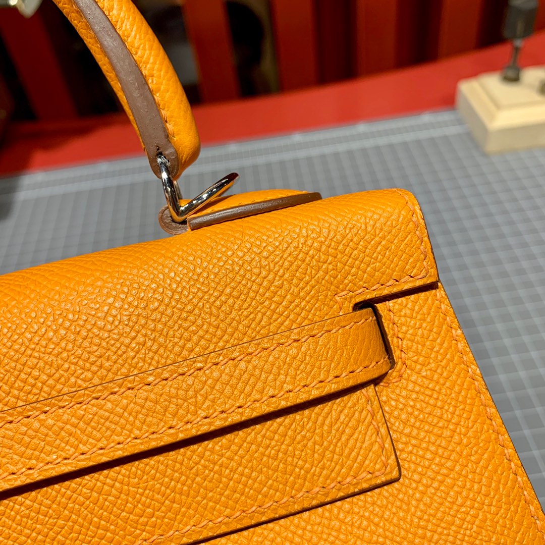 现货 Hermes Kelly25CM 爱马仕i9杏黄色Epsom皮凯莉包 金银扣