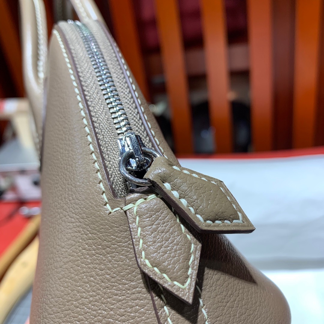 爱马仕迷你保龄球包 Hermes大象灰山羊皮Mini Bolide18CM 白线 银扣