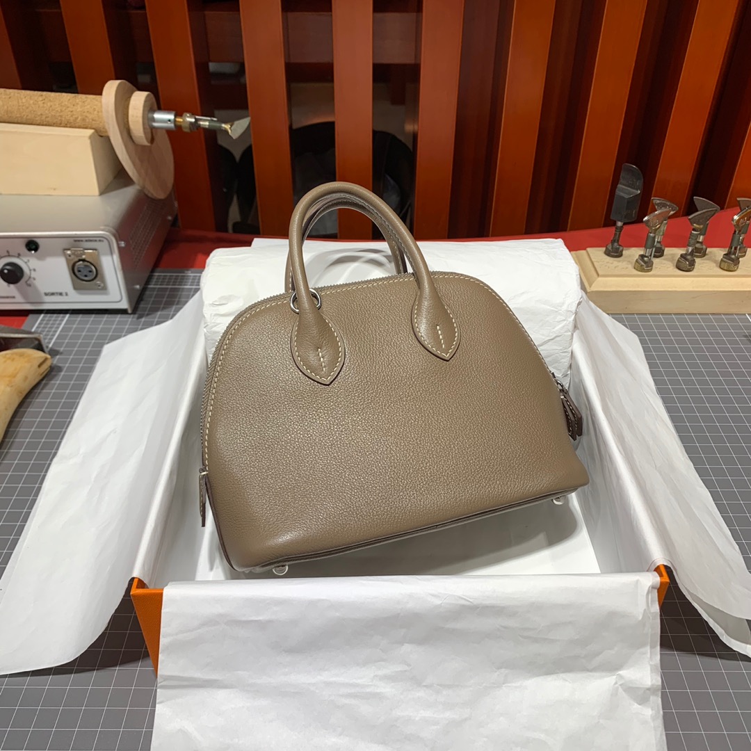 Hermes女包价格 爱马仕山羊皮Mini Bolide18迷你保龄球包 大象灰白线 金扣