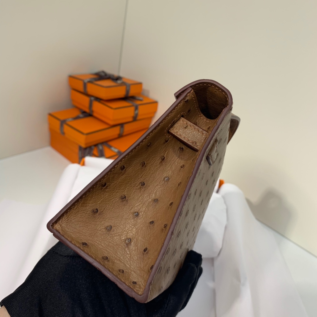 现货 爱马仕Minikelly手包 Hermes中啡进口鸵鸟皮迷你凯莉包 金扣