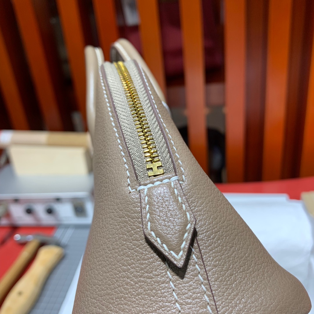 Hermes女包价格 爱马仕山羊皮Mini Bolide18迷你保龄球包 大象灰白线 金扣