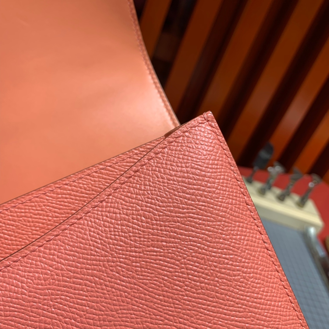 现货 Hermes Constance24CM 爱马仕龙虾粉Epsom皮康斯坦包 金扣
