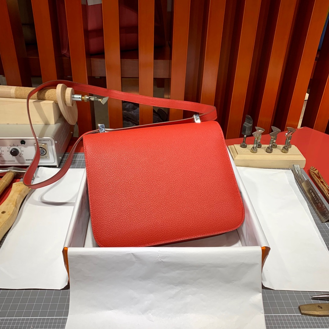 现货 Hermes Constance24CM 爱马仕大红色Eve皮康斯坦包空姐包 银扣