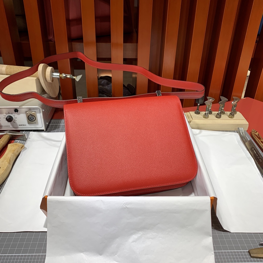 爱马仕空姐包价格 Hermes Constance24CM 大红色Epsom皮 银扣