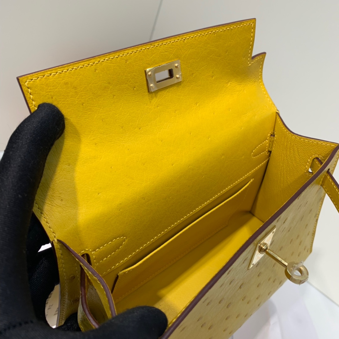 爱马仕迷你凯莉包价格 Hermes Minikelly22CM 琥珀黄进口鸵鸟皮 金扣