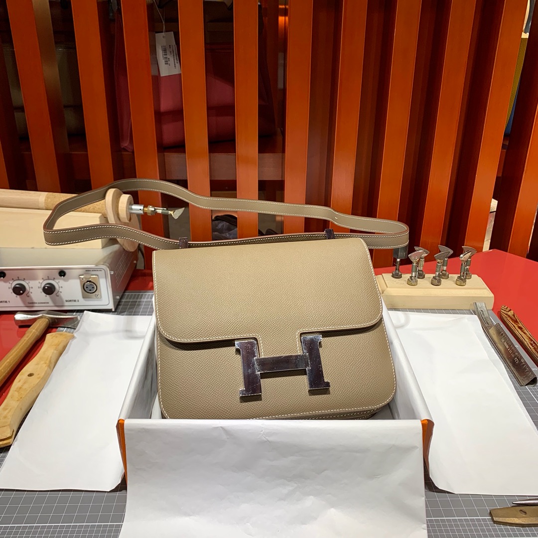 现货 Hermes Constance24CM 爱马仕原厂Epsom皮康斯坦包 大象灰 银扣