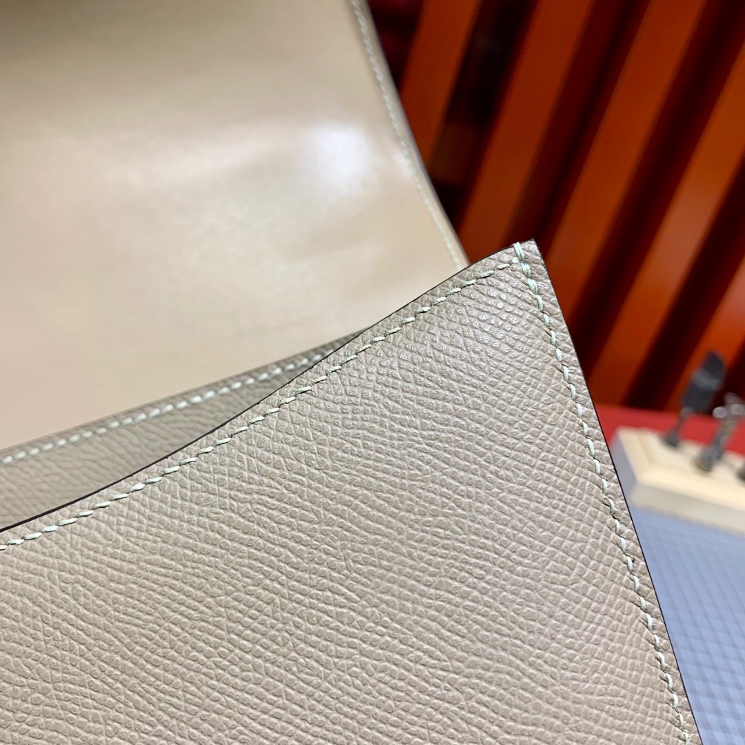 爱马仕空姐包批发 Hermes Constance24CM 浅灰色掌纹牛皮 银扣