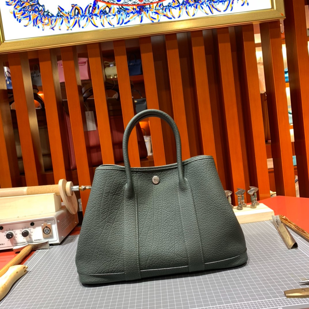 现货 爱马仕花园包价格 Hermes大深军绿色Negonda皮Garden Party30cm 银扣