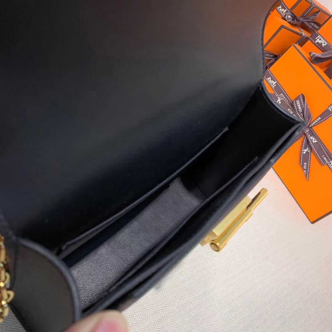 Hermes Verrou17CM 爱马仕黑色顶级山羊皮手枪包链条单肩斜挎女包 金扣