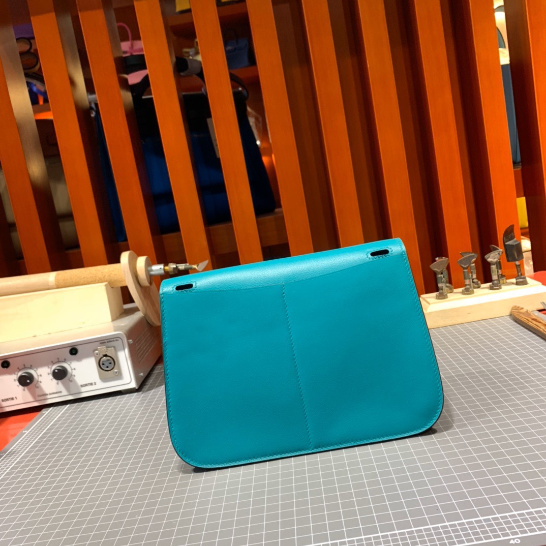 Hermes mini Halzan包包 爱马仕进口Swift牛皮蓝色新款手提女包 银扣