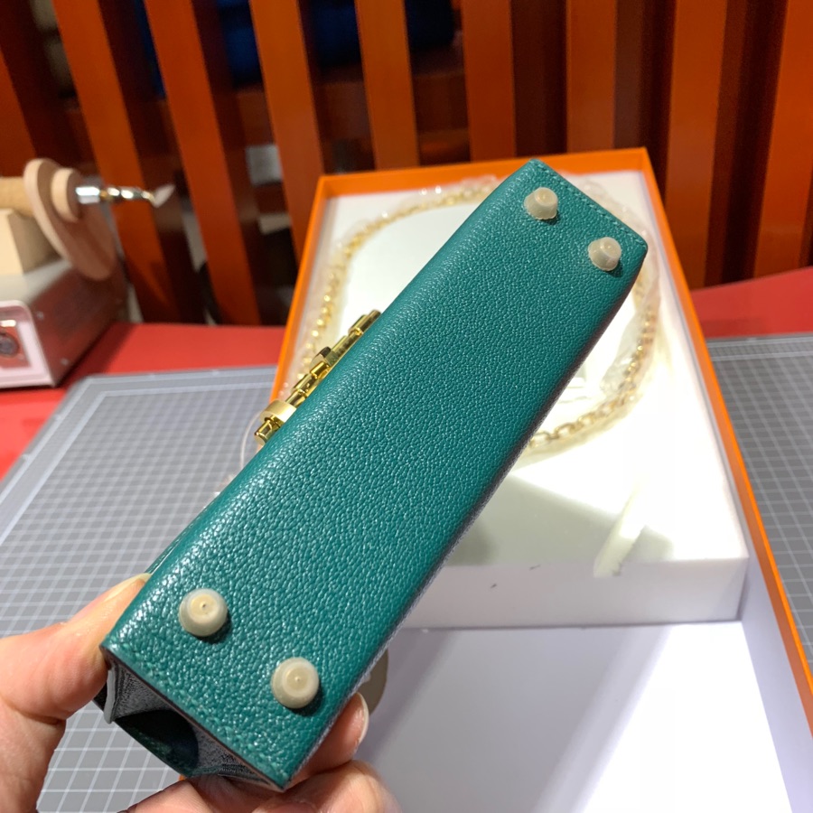 现货 Hermes爱马仕Z6孔雀绿山羊皮手枪包Verrou17CM 最新D刻金扣