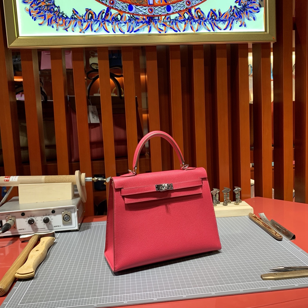 现货 爱马仕凯莉包价格 Hermes极度粉Epsom牛皮Kelly女包25CM 银扣