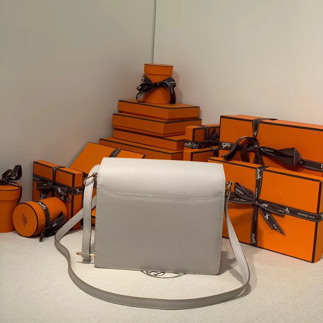现货 Hermes Roulis19CM 爱马仕珍珠灰Evercolor皮猪鼻子包 玫瑰金扣