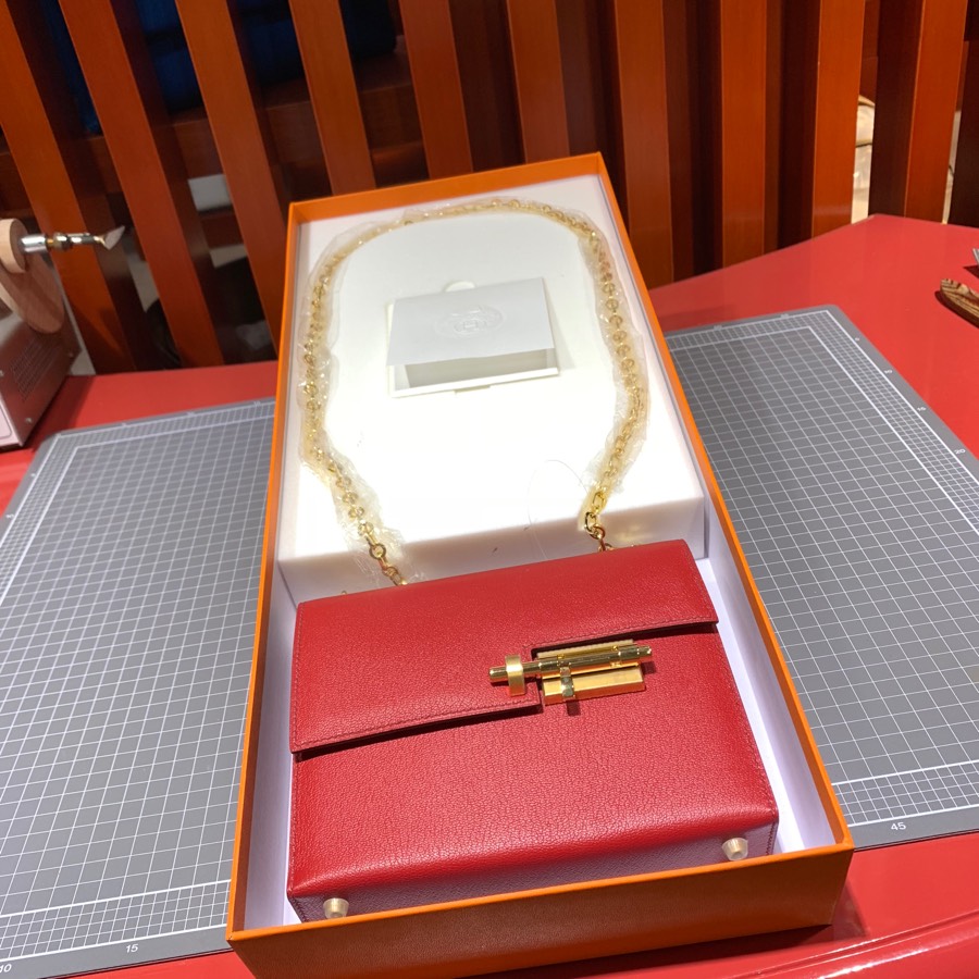 现货 Hermes Verrou17CM 爱马仕Q5国旗红顶级山羊皮手枪包 最新金扣