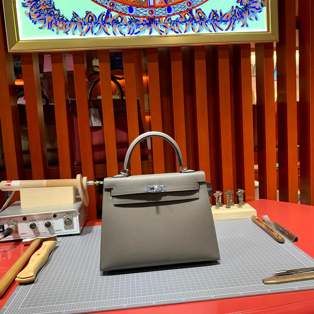 现货 爱马仕凯莉包尺寸 Hermes Kelly25cm 铁灰色掌纹牛皮 银扣