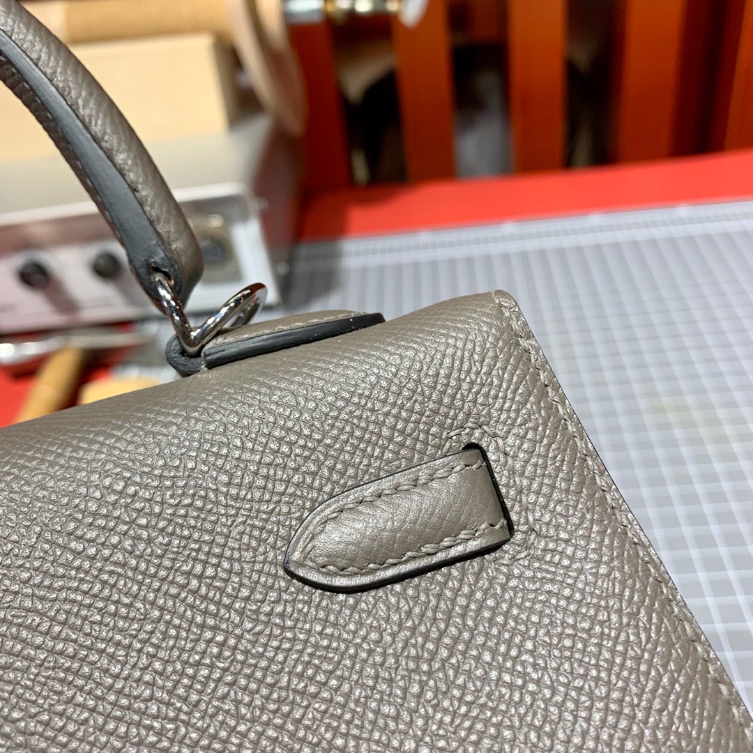 现货 爱马仕凯莉包尺寸 Hermes Kelly25cm 铁灰色掌纹牛皮 银扣