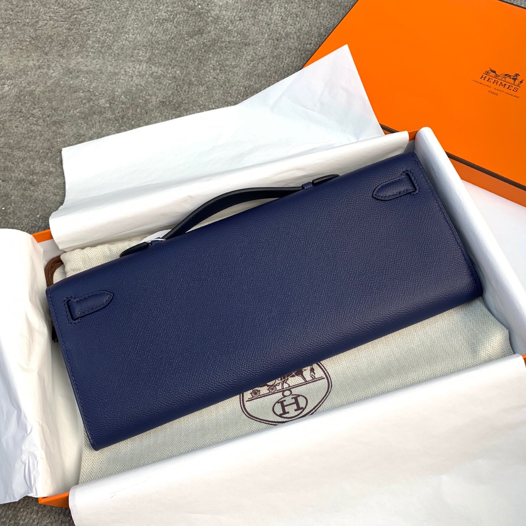 爱马仕经典款女包 Hermes Kelly Cut宝石蓝进口掌纹牛皮手拿包 金扣
