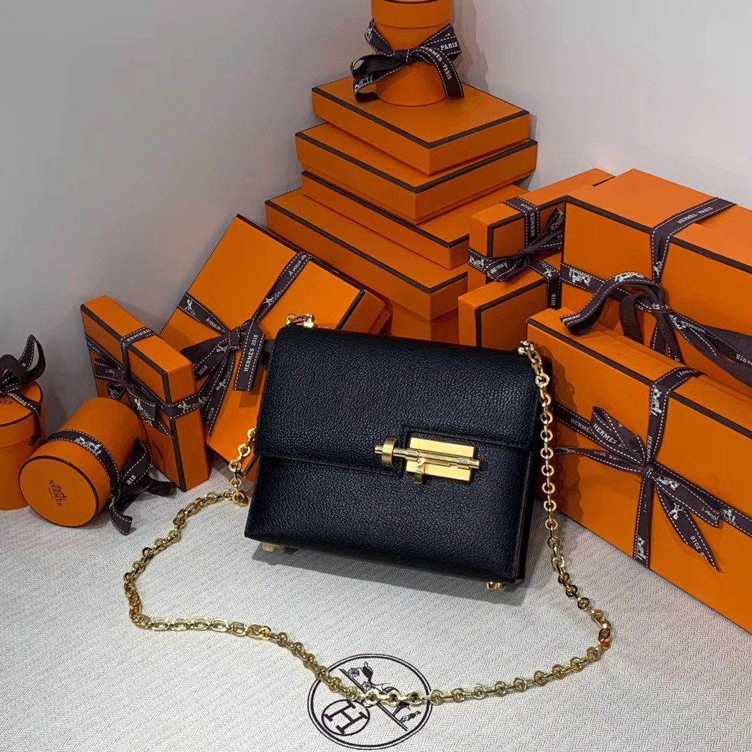 Hermes Verrou17CM 爱马仕黑色顶级山羊皮手枪包链条单肩斜挎女包 金扣