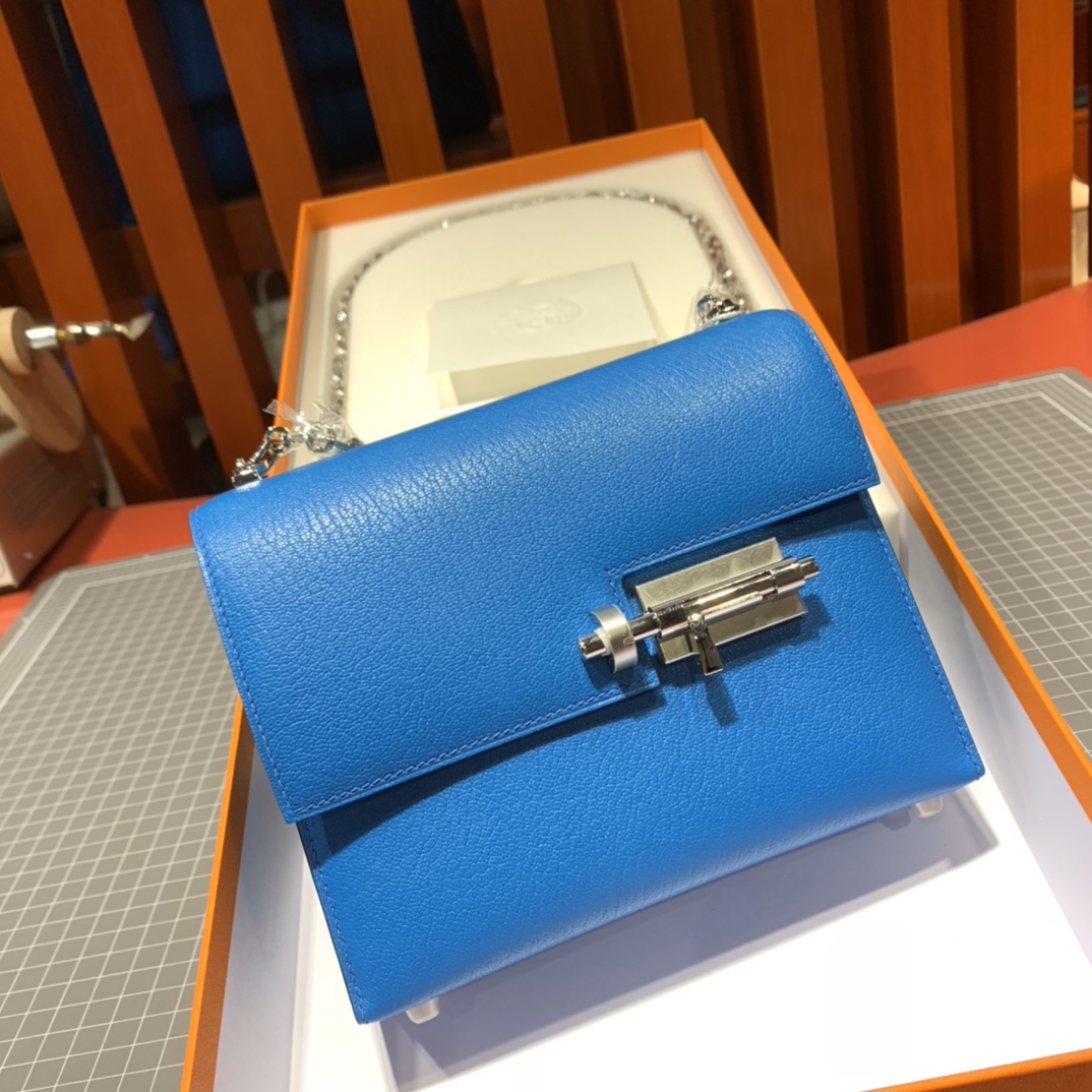 现货 Hermes Verrou17CM 爱马仕B3坦桑尼亚蓝山羊皮手枪包 银扣