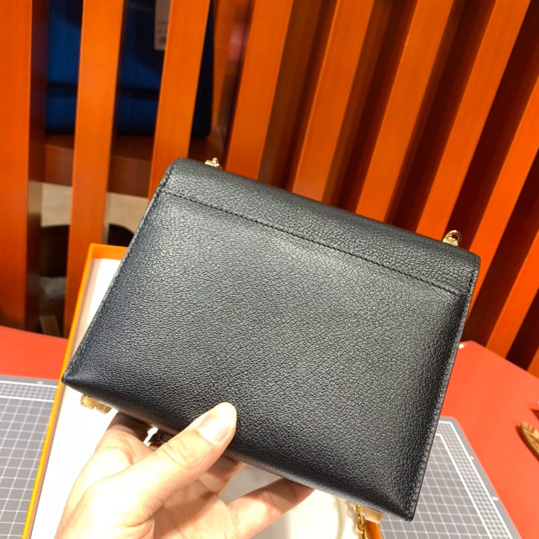 现货 爱马仕Verrou17CM Hermes黑色进口山羊皮手枪包 升级金扣
