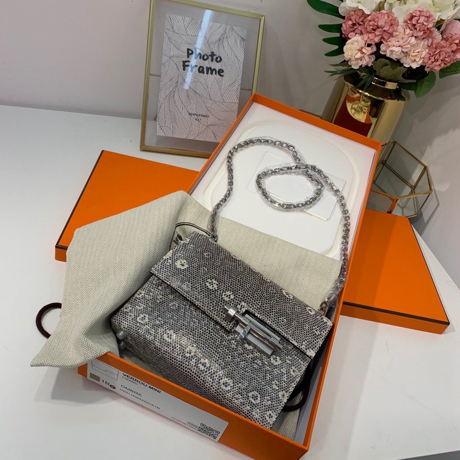 定制 爱马仕手枪包 Hermes Verrou19CM 原色顶级蜥蜴皮斜挎女包 银扣