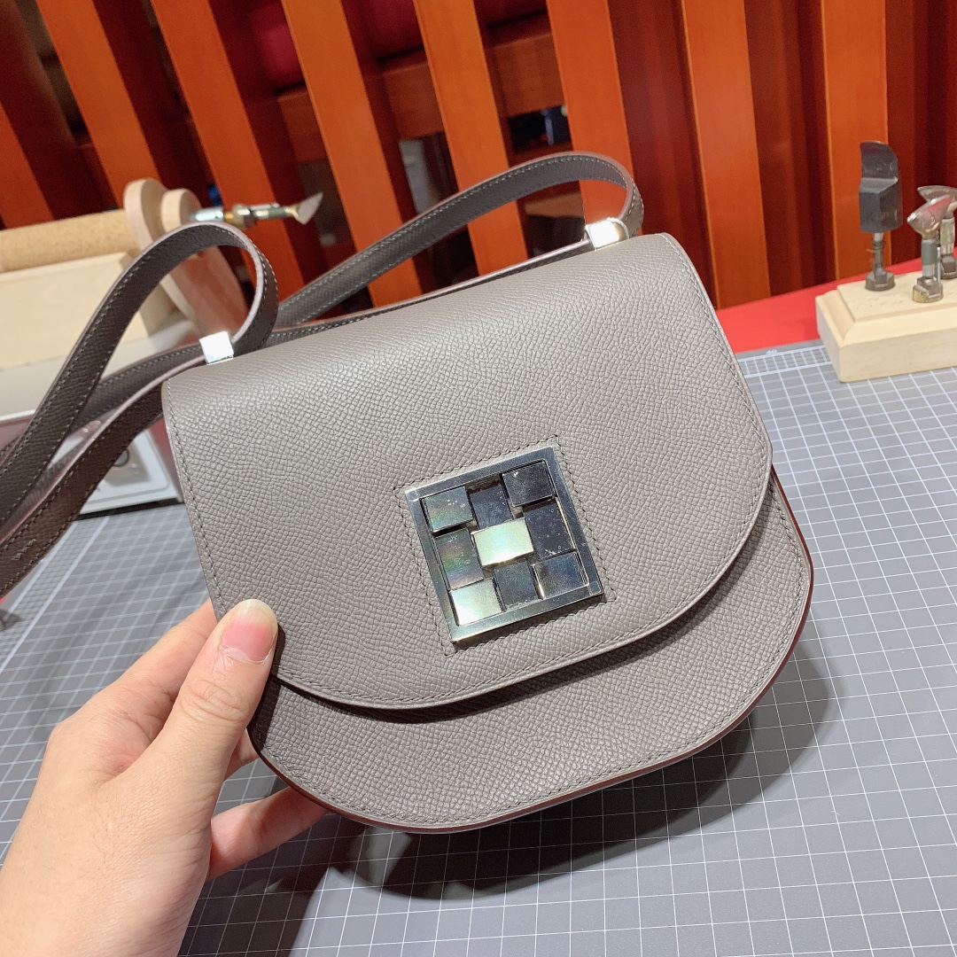 爱马仕新款包包 Hermes Mosaique17CM Epsom皮马赛克包 8F锡器灰 银扣