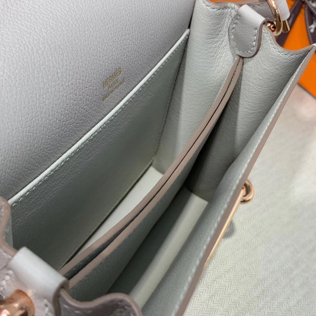 现货 Hermes Roulis19CM 爱马仕珍珠灰Evercolor皮猪鼻子包 玫瑰金扣