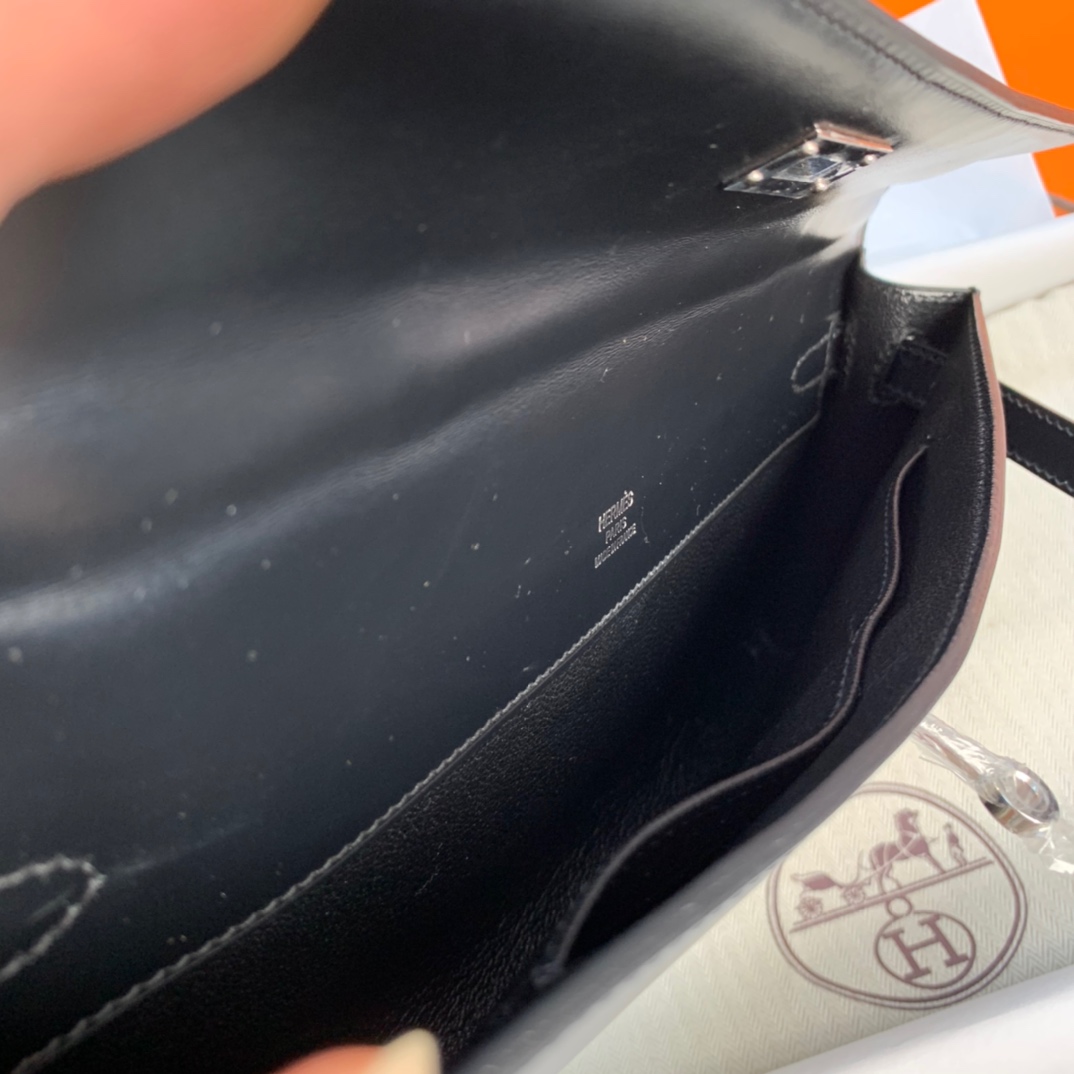 现货 Hermes Kelly Cut 爱马仕黑色Box牛皮晚宴手拿包 银扣
