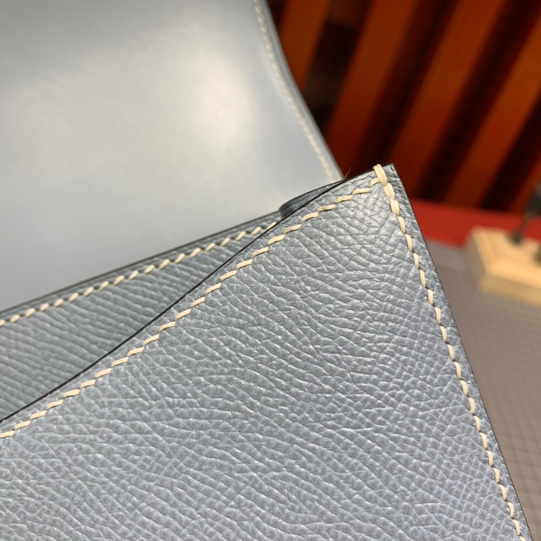 现货 爱马仕空姐包批发 Hermes Constance24CM 亚麻蓝Epsom皮 金扣