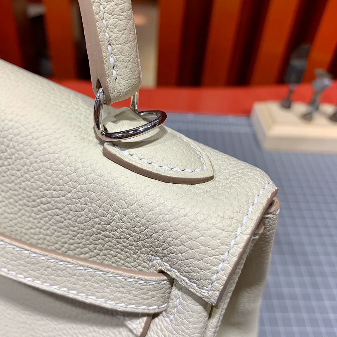 现货 Hermes爱马仕CC10奶昔白Togo小牛皮凯莉包Kelly25cm 金/银扣