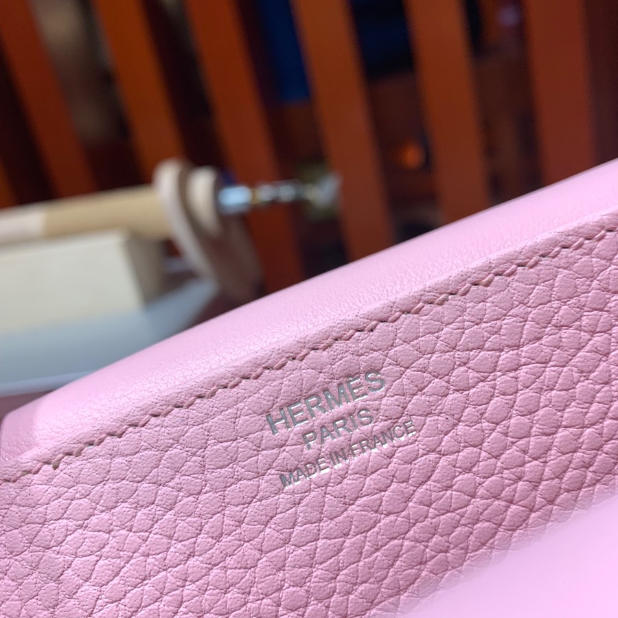 现货 爱马仕新款女包 Hermes Halzan31CM 3Q粉色Tc皮马蹄包