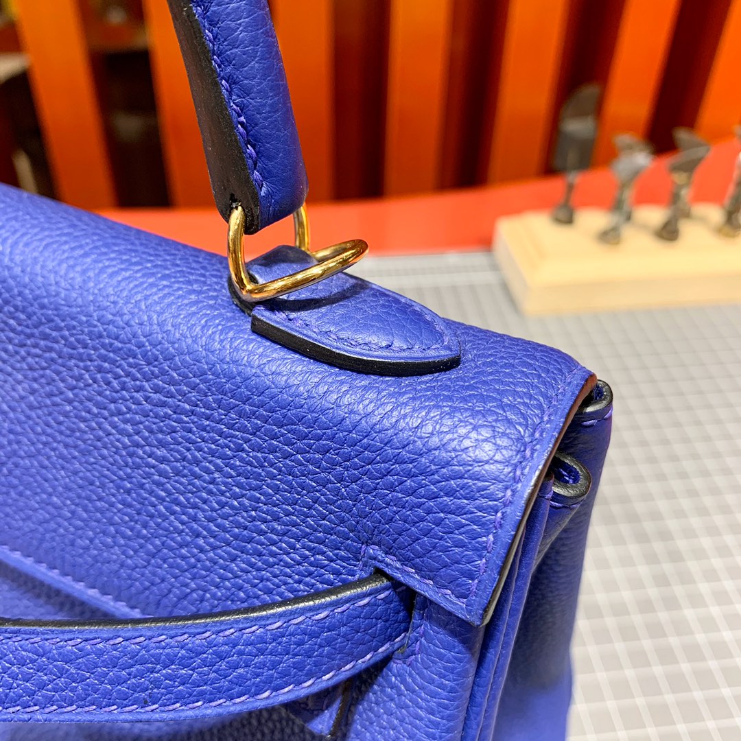 现货 爱马仕凯莉包价格 Hermes顶级Togo皮Kelly25CM 7T电光蓝 金扣