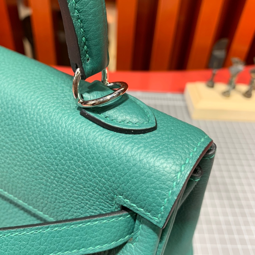 现货 爱马仕凯莉包尺寸 Hermes Kelly25cm Z6孔雀绿Togo皮 银扣