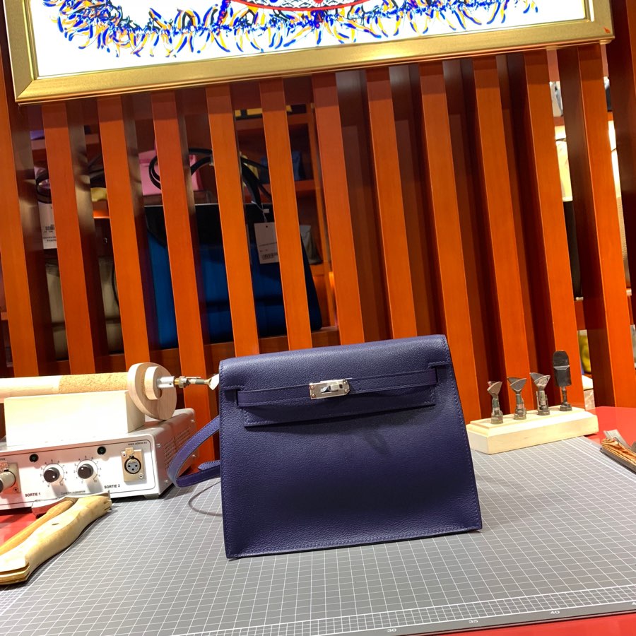 Hermes Kelly Danse 爱马仕M3水墨蓝Evercolor皮新款女士背包