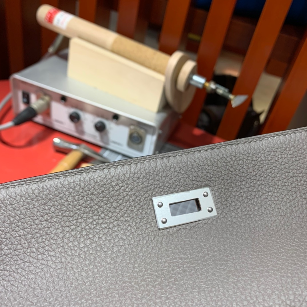 现货 爱马仕Kelly女包 Hermes Kelly25cm 8F锡器灰Togo皮凯莉包 金扣/银扣