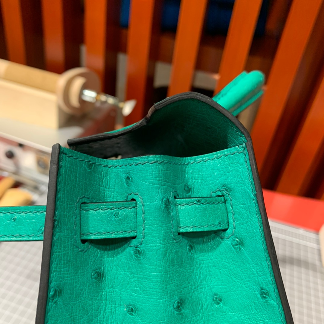 现货 爱马仕鸵鸟皮凯莉包 Hermes Kelly25cm 薄荷绿KK鸵鸟皮 金扣
