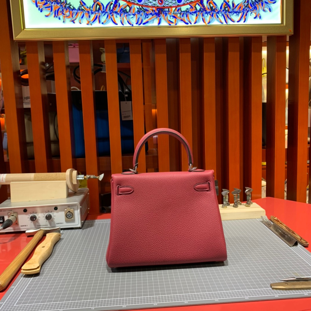 现货 Hermes女包批发 爱马仕B5宝石红Togo皮凯莉包Kelly25CM 金/银扣