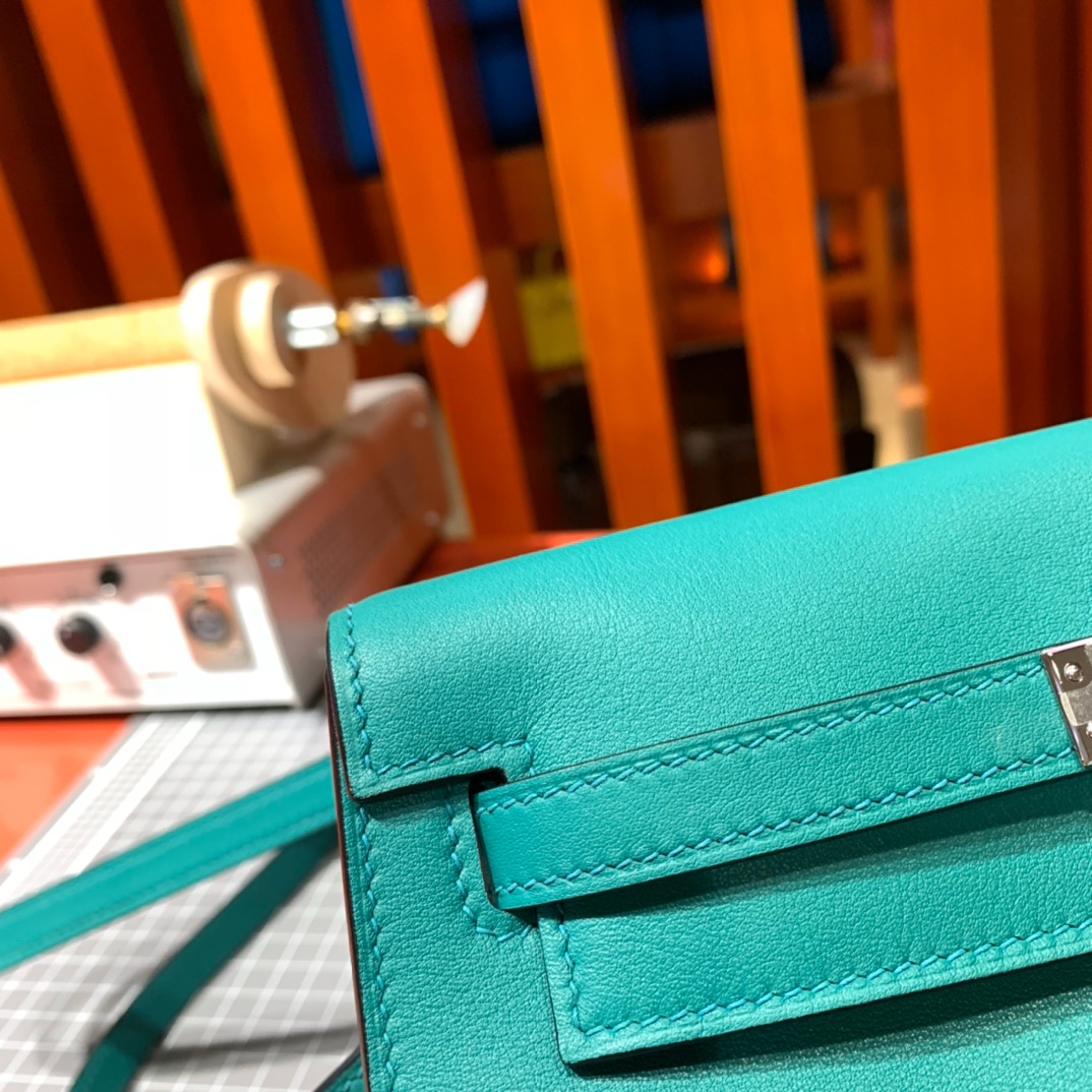 Hermes Kelly Danse 爱马仕U1维罗纳绿Swift牛皮腰包 银扣