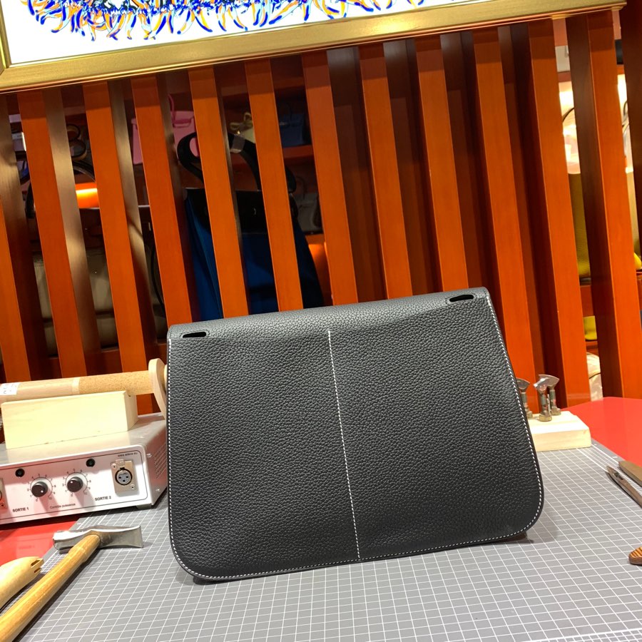 现货 爱马仕马蹄包价格 Hermes Halzan31CM 黑色进口Tc皮手提包