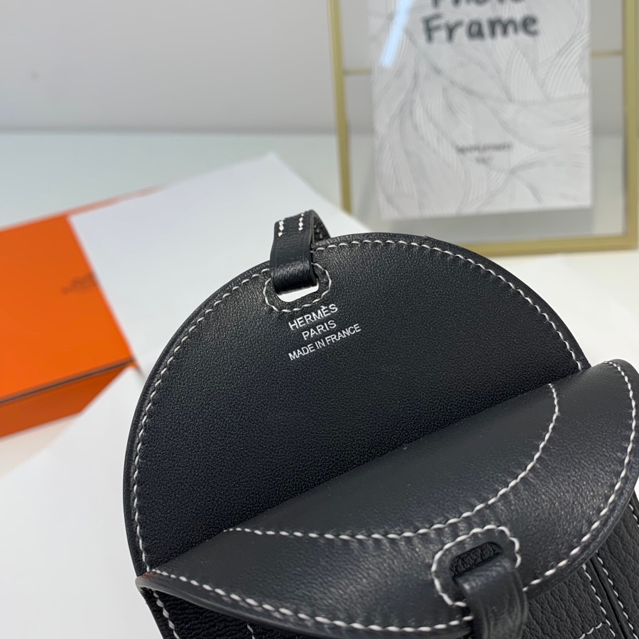 现货 爱马仕挂件批发 Hermes World B新款包包挂件挂饰 黑色