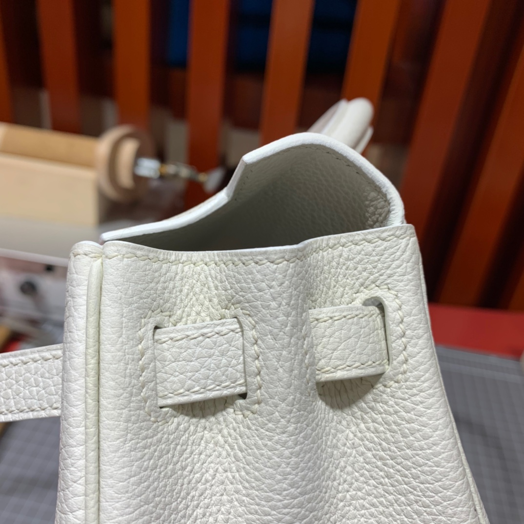 现货 Hermes Kelly25CM 爱马仕纯白Togo小牛皮凯莉包 银扣
