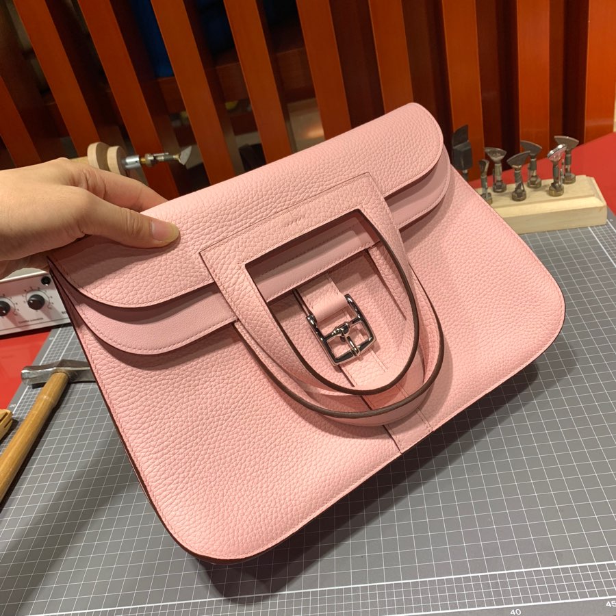 现货 爱马仕新款女包 Hermes Halzan31CM 3Q粉色Tc皮马蹄包