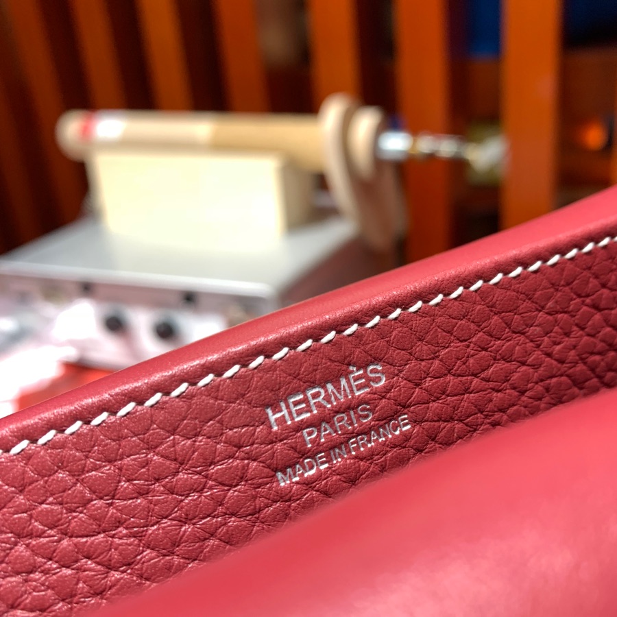 现货 Hermes包包官网 爱马仕宝石红进口Tc皮马蹄包Halzan31CM
