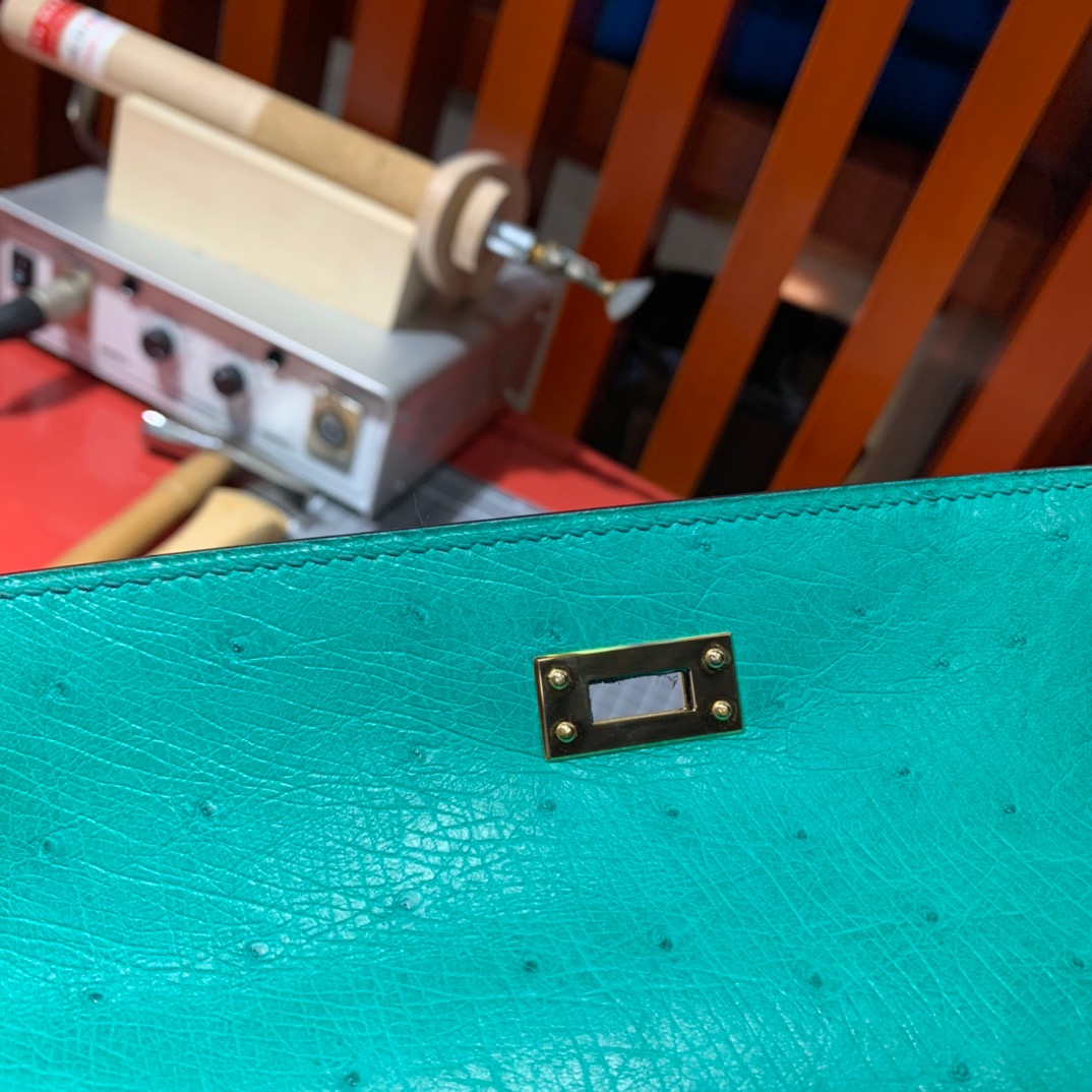 现货 爱马仕鸵鸟皮凯莉包 Hermes Kelly25cm 薄荷绿KK鸵鸟皮 金扣