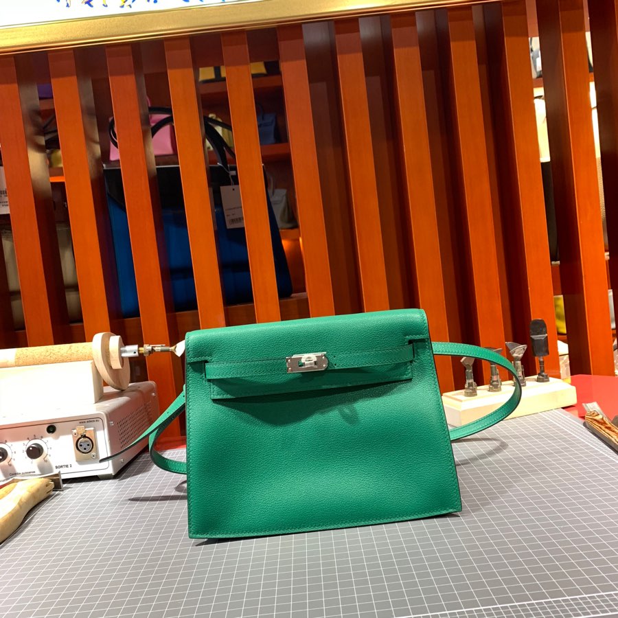 爱马仕女包批发 Hermes进口Evercolor皮U4丝绒绿Kelly Danse小包